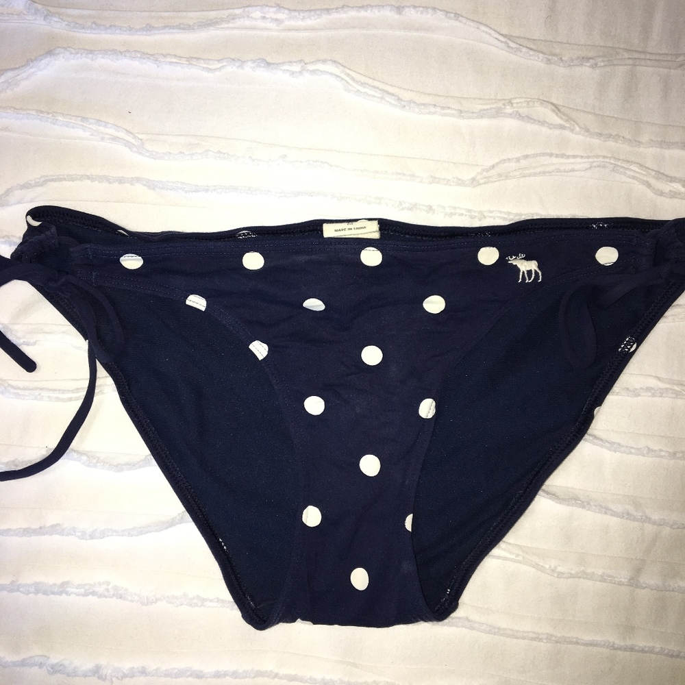 polka dot ABERCROMBIE bikini bottom!